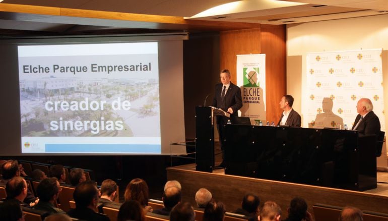 El presidente de la Generalitat y el alcalde asistieron el lunes a la presentación de un informe sobre el Parque Empresarial