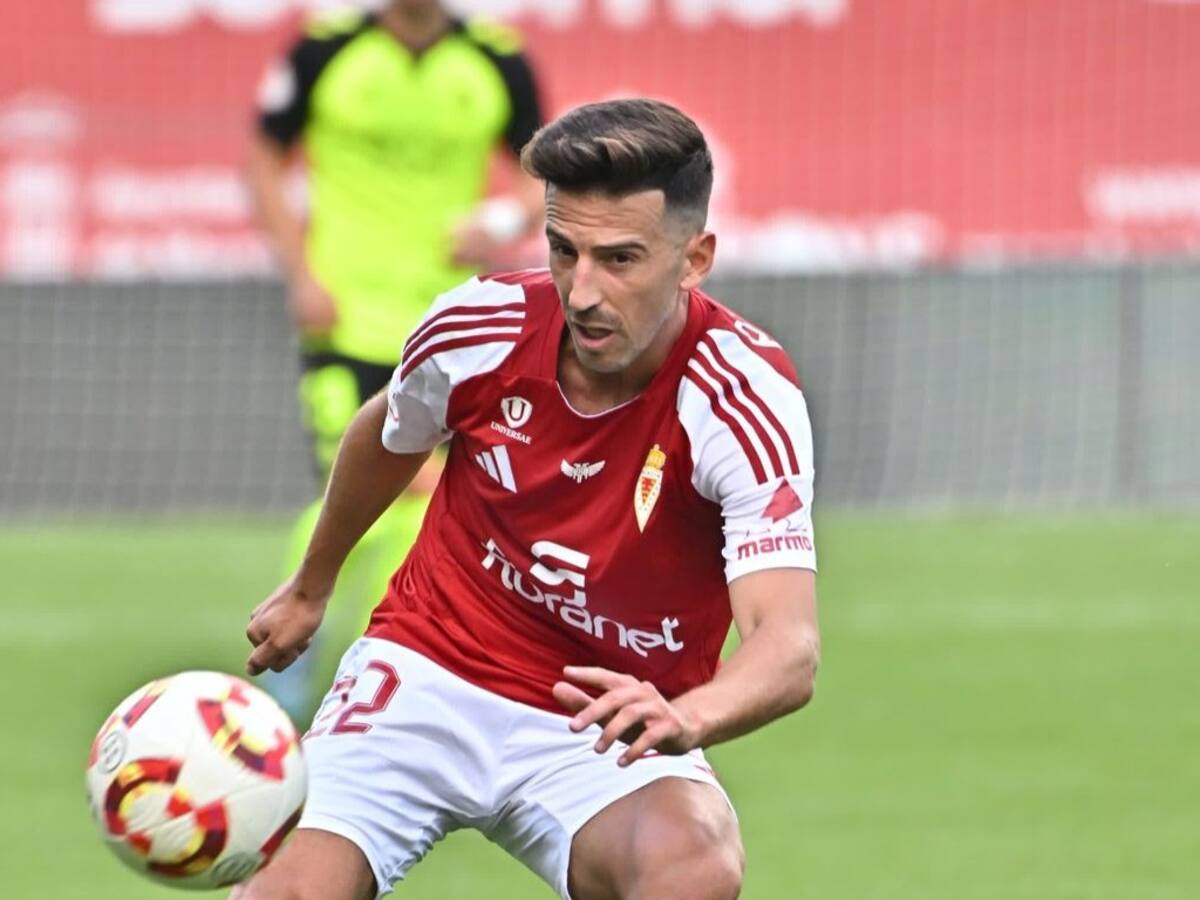 Juan Carlos Real: "En el Real Murcia intento ser el jugador ofensivo y de equipo que he sido siempre"