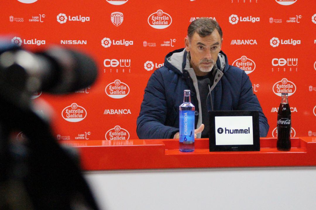 Javi López en rolda de prensa