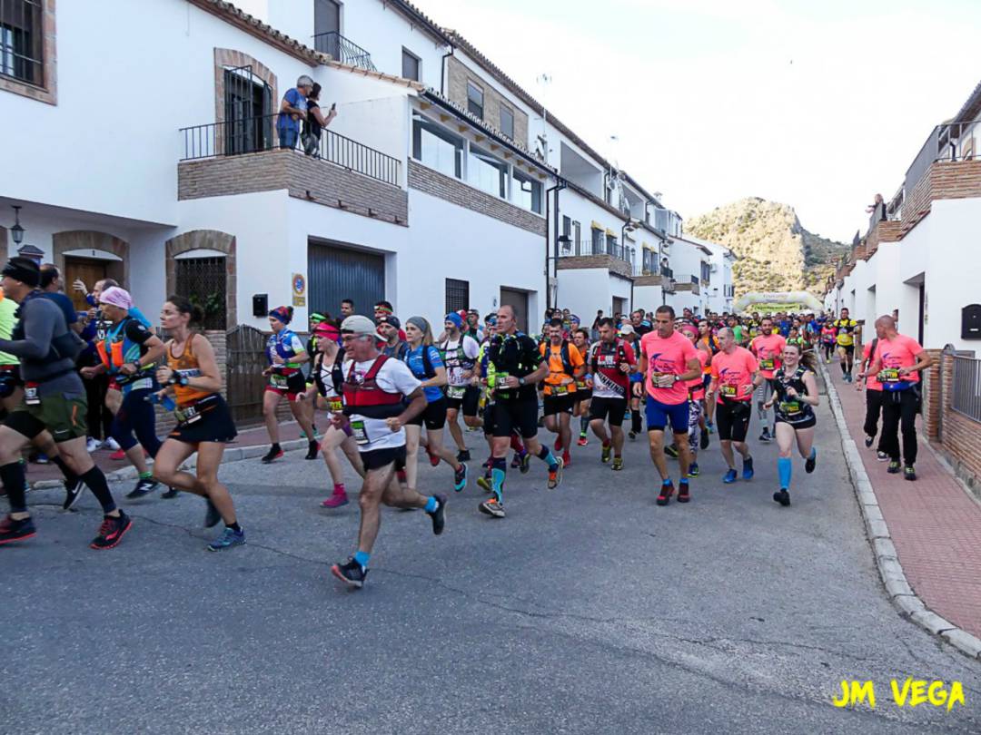 La carrera comenzaba pasadas las 21:00 horas en las instalaciones deportivas de Montejaque