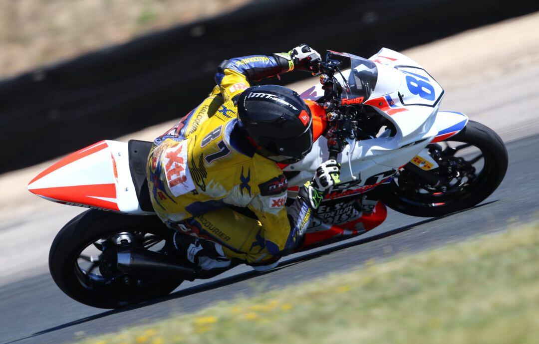 El piloto jerezano Fau Cañero en pista