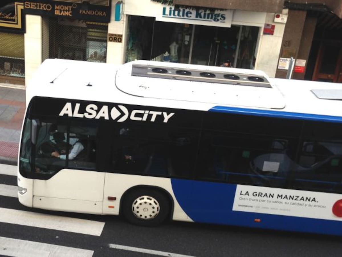 León en común pide municipalizar los ‘buses’ urbanos