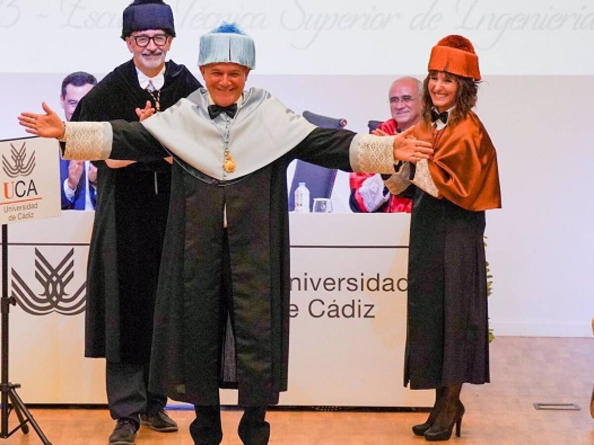 Alejandro Sanz es investido doctor Honoris Causa por la UCA en Algeciras