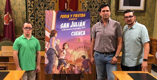 Carlos Martínez (pregonero), Mateo Guerrero (cartelista) y Adrián Martínez, concejal de Festejos.