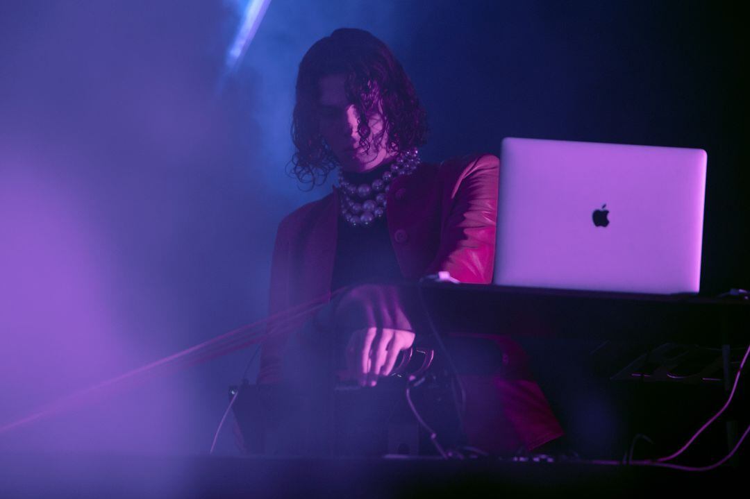 Sophie, durante un concierto en Londres en 2019