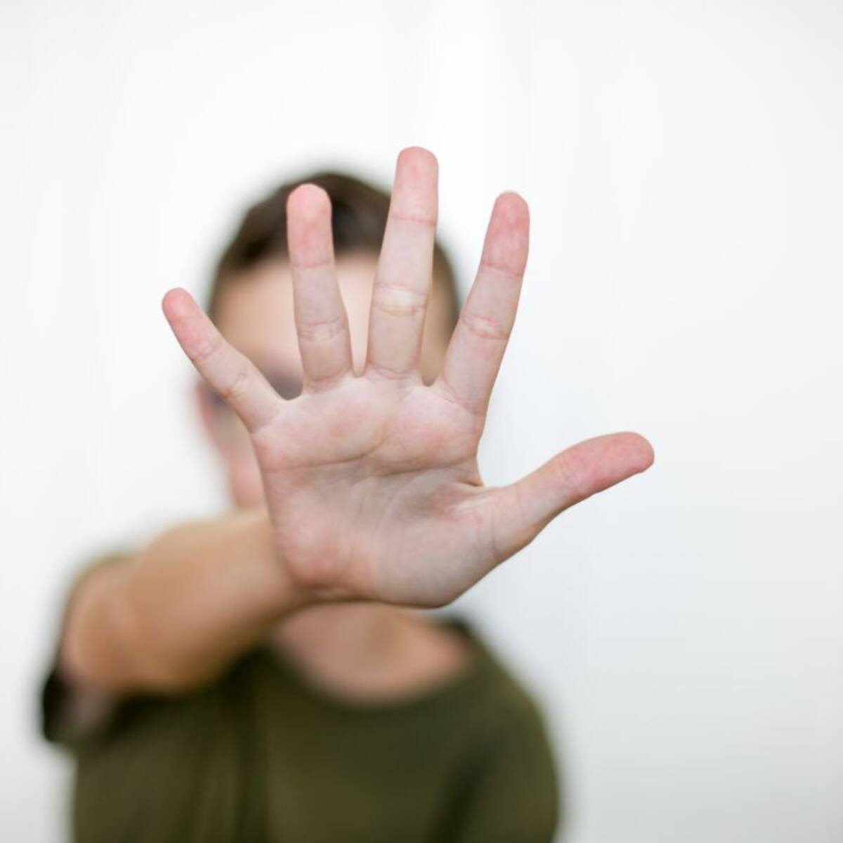 La Región celebra el 25-N más polémico