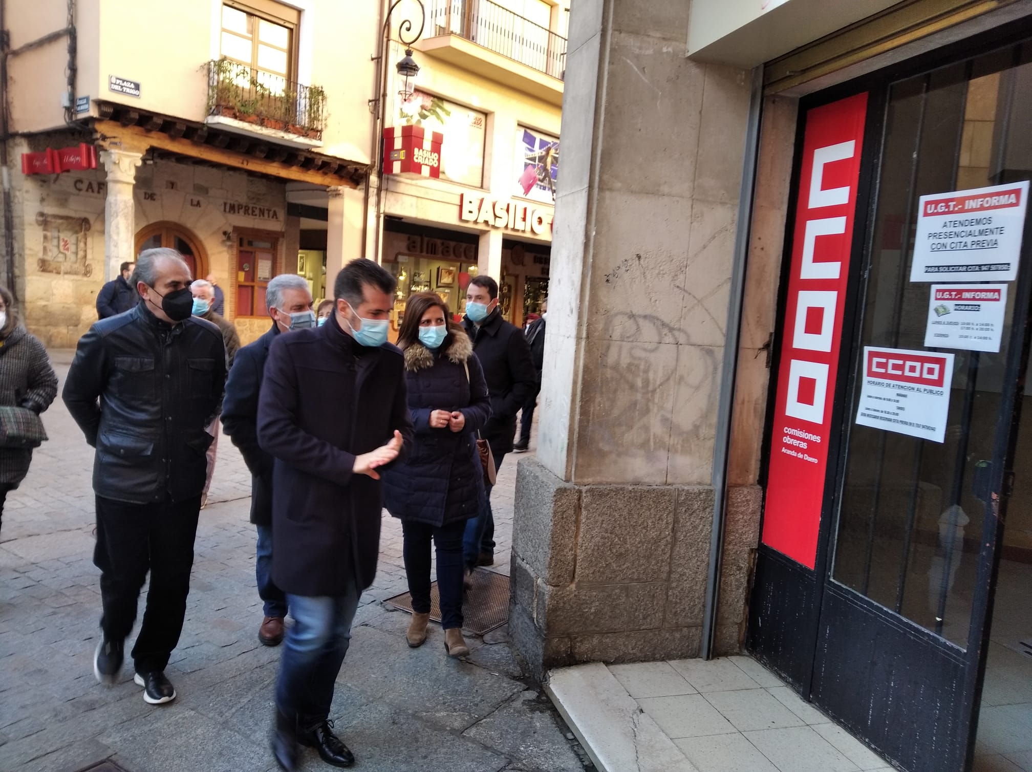 Luis Tudanca se reunió con la Plataforma por la Sanidad Pública en el edificio de los Sindicatos