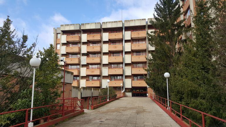 Fachada de la Residencia Puente de Hierro de Palencia