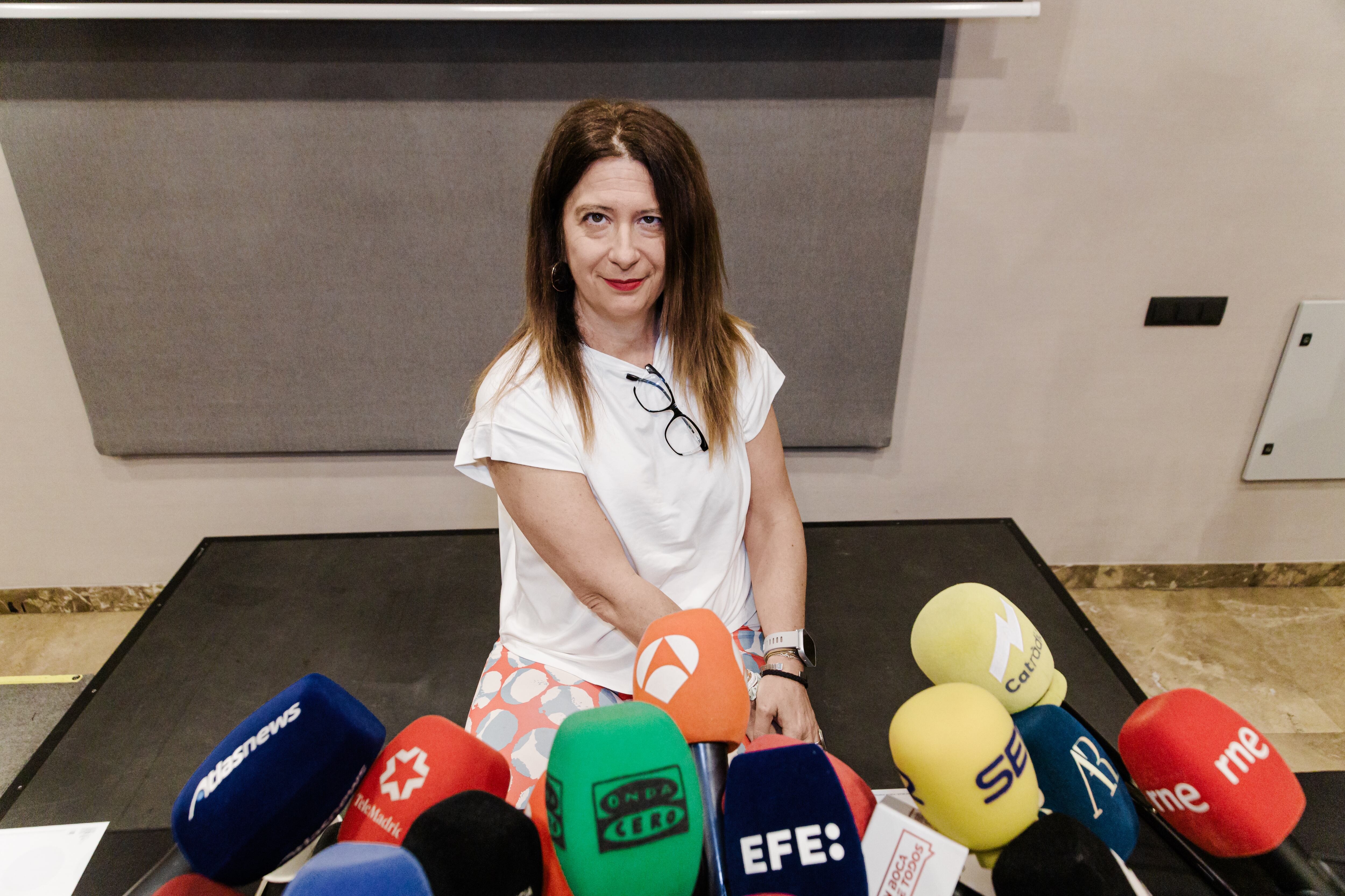 Leire Díez durante una comparecencia ante los medios