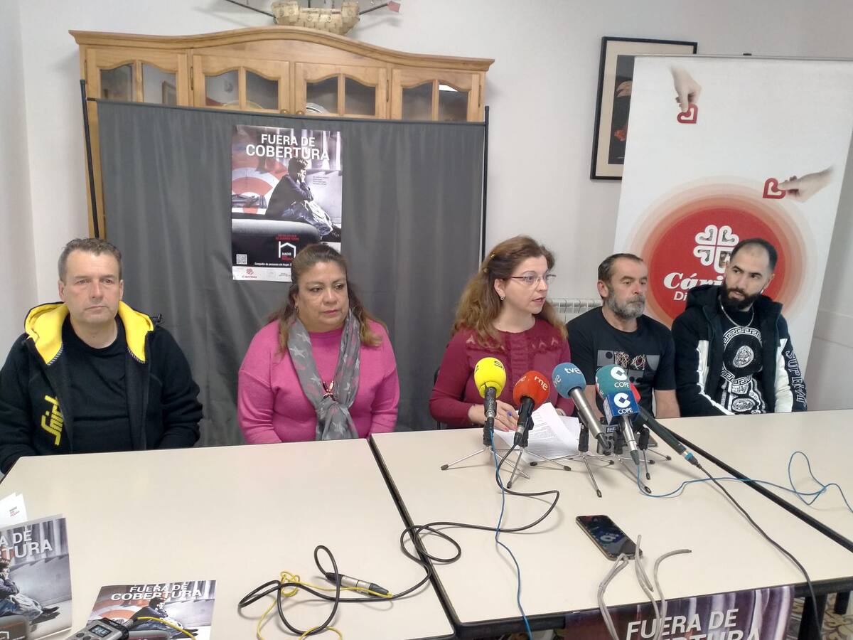 "Fuera de cobertura", la campaña de Cáritas sobre la realidad de las personas sin hogar