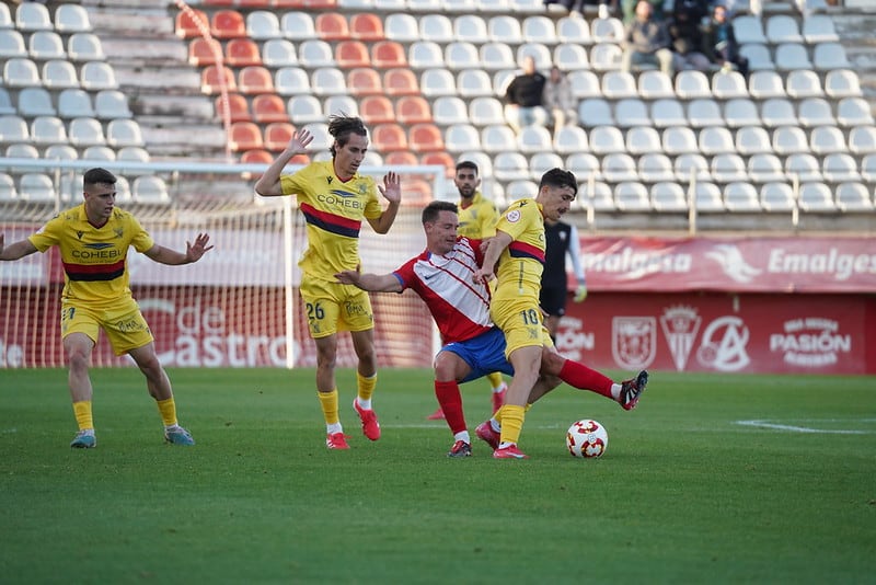 Larrea frente al Sanluqueño