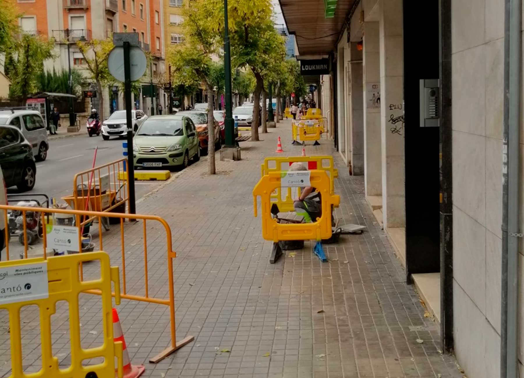 Imagen de trabajos de reparación de las aceras