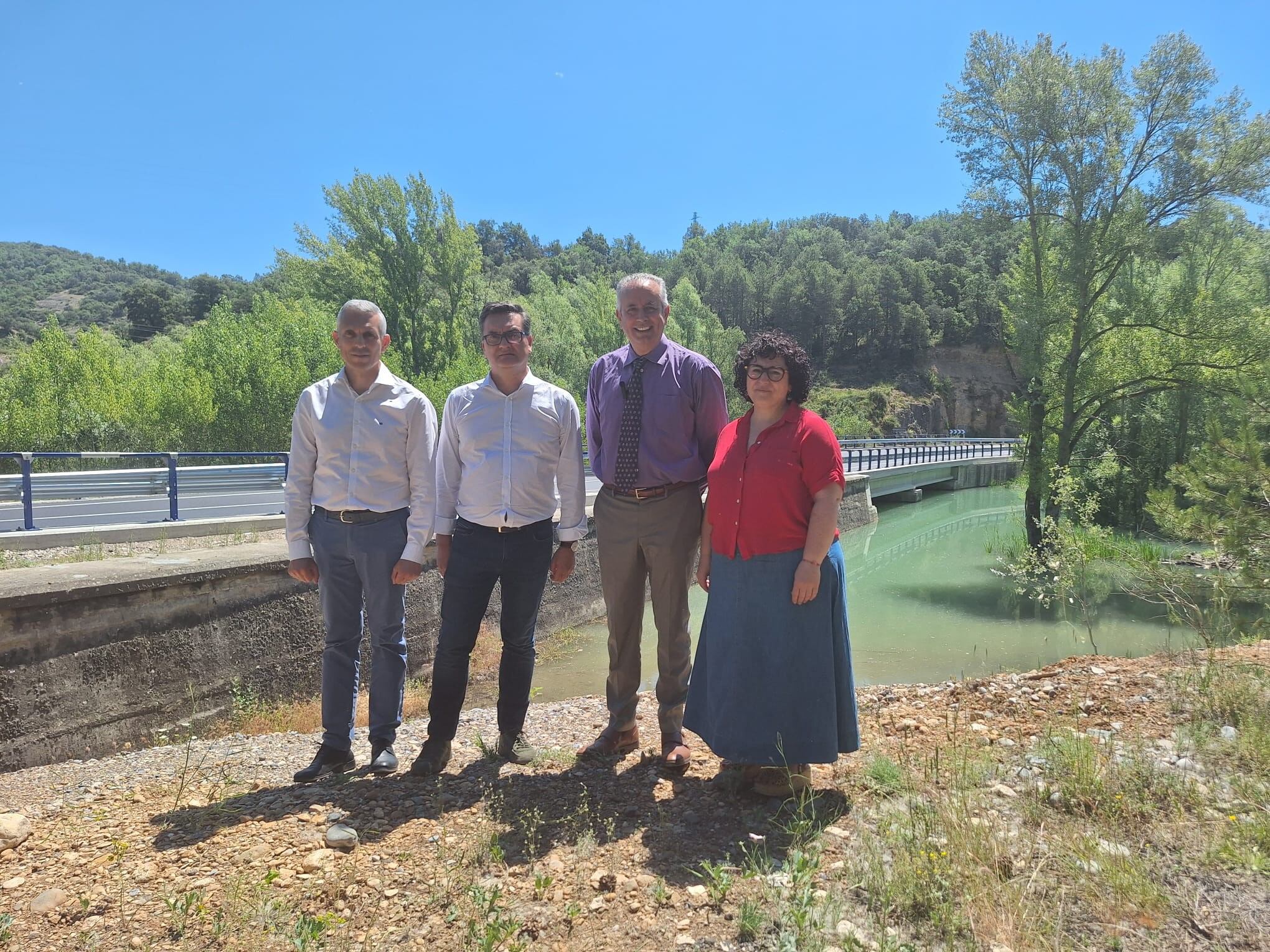 Carlos Campo con autoridades comarcales y locales