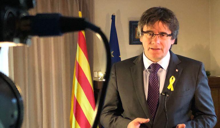 Pla mig Carles Puigdemont durant el discurs de Cap d&#039;Any del 30 de desembre del 2017. (Horitzontal)