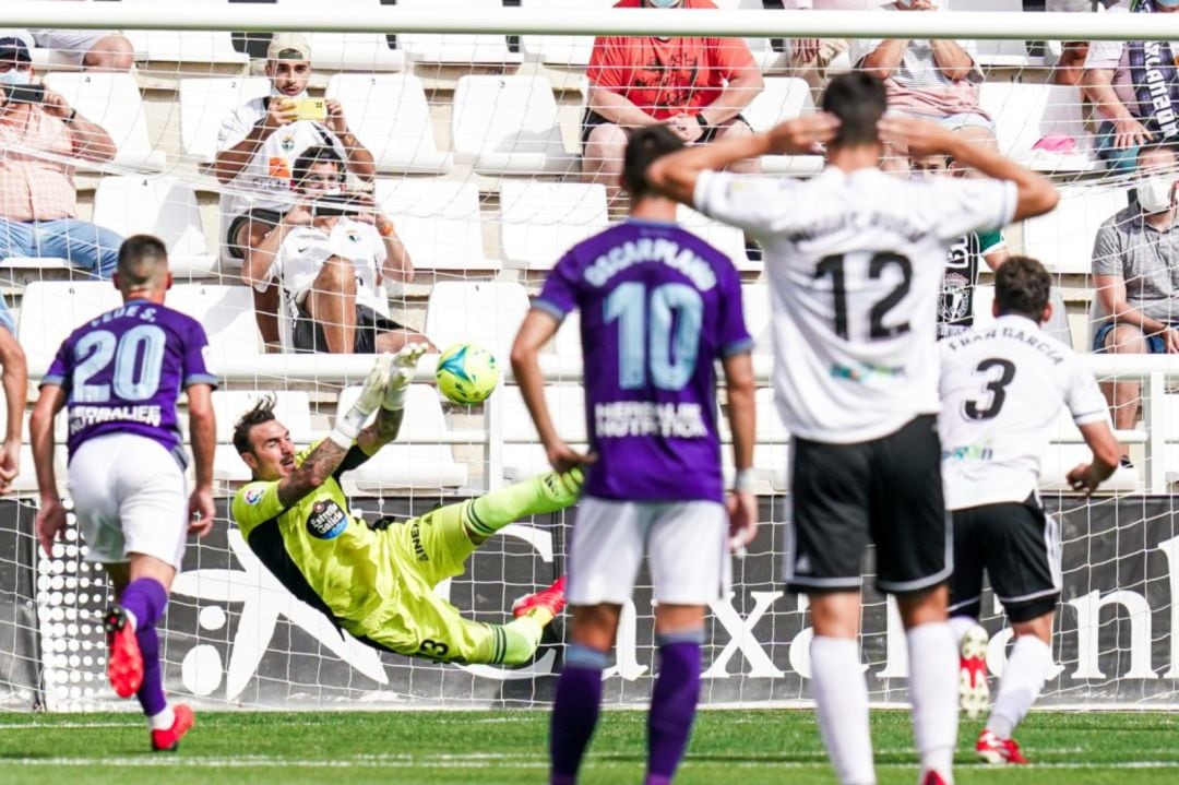 El Valladolid cayó 3-0 en Burgos