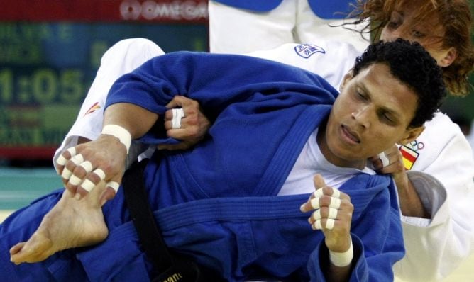 La judoca brasileña ha sido derrotada por Esther San Miguel, pero la española ha admitido que tiene &quot;la fuerza de un hombre&quot;