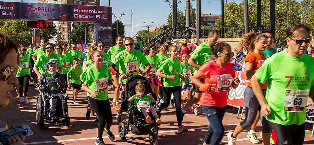 Participantes en la 7ª edición de la Carrera por la Discapacidad de Getafe.