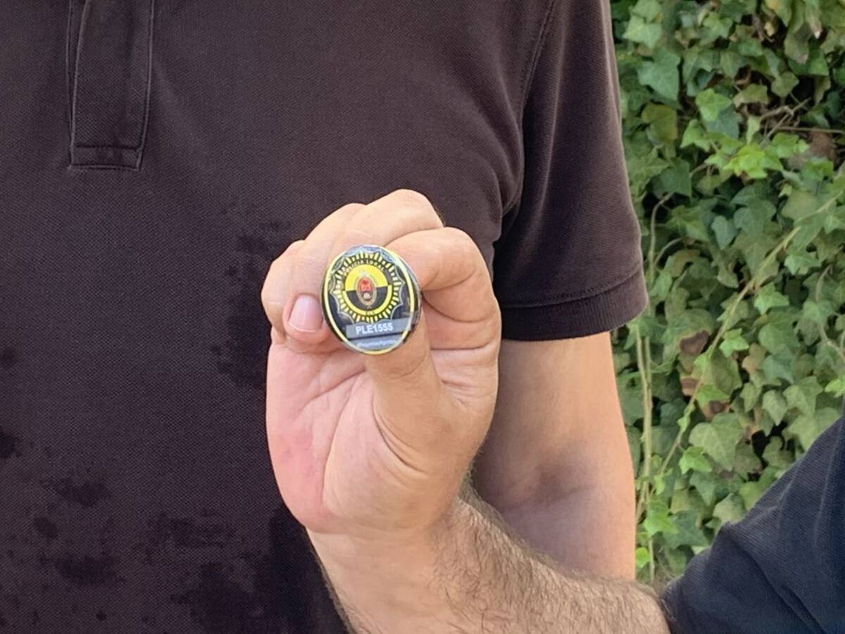 Crean unas chapas para localizar a los padres de los menores pérdidos