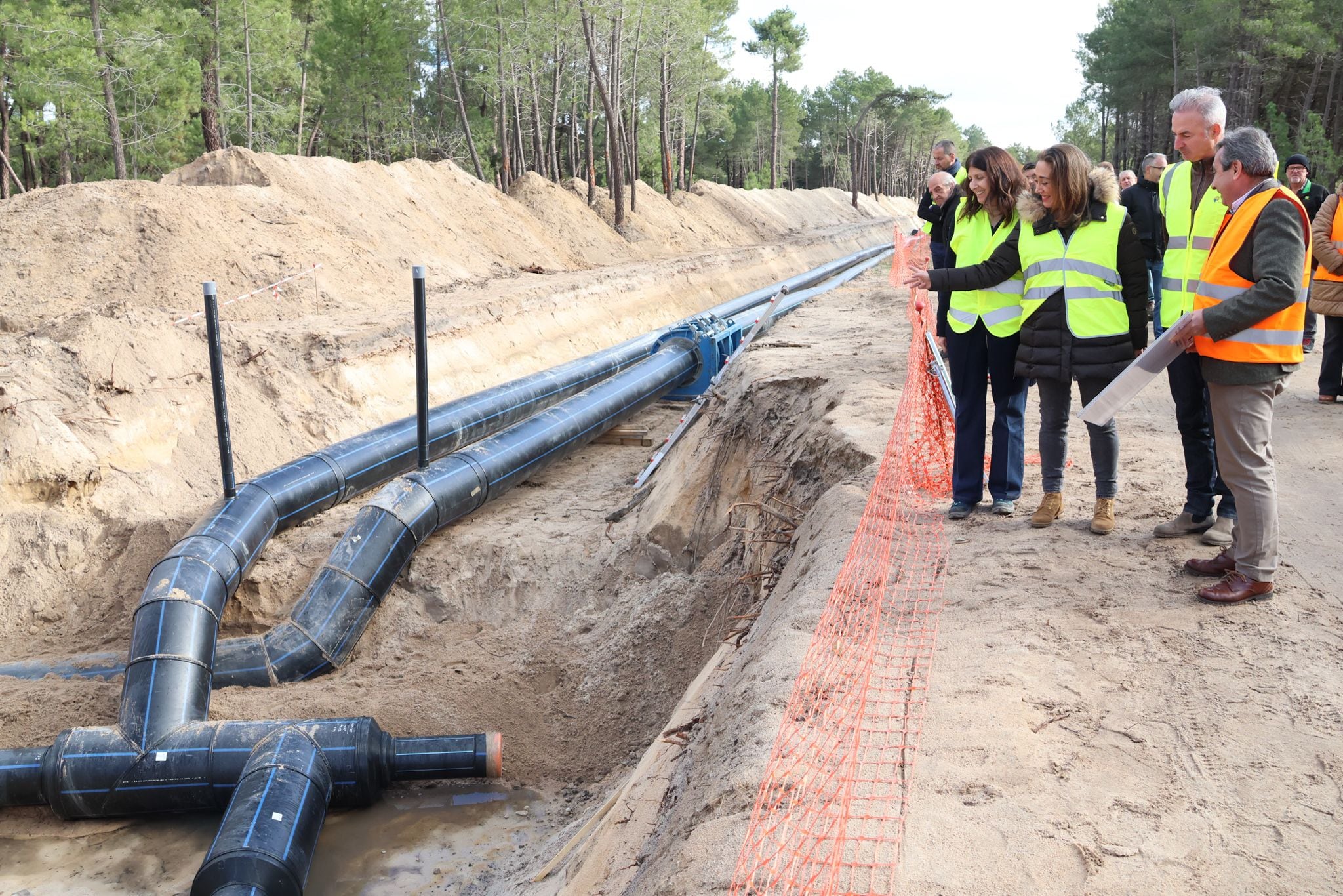 Imágenes de la visita de la consejera de Agricultura, Ganadería y Desarrollo Rural, María González Corral