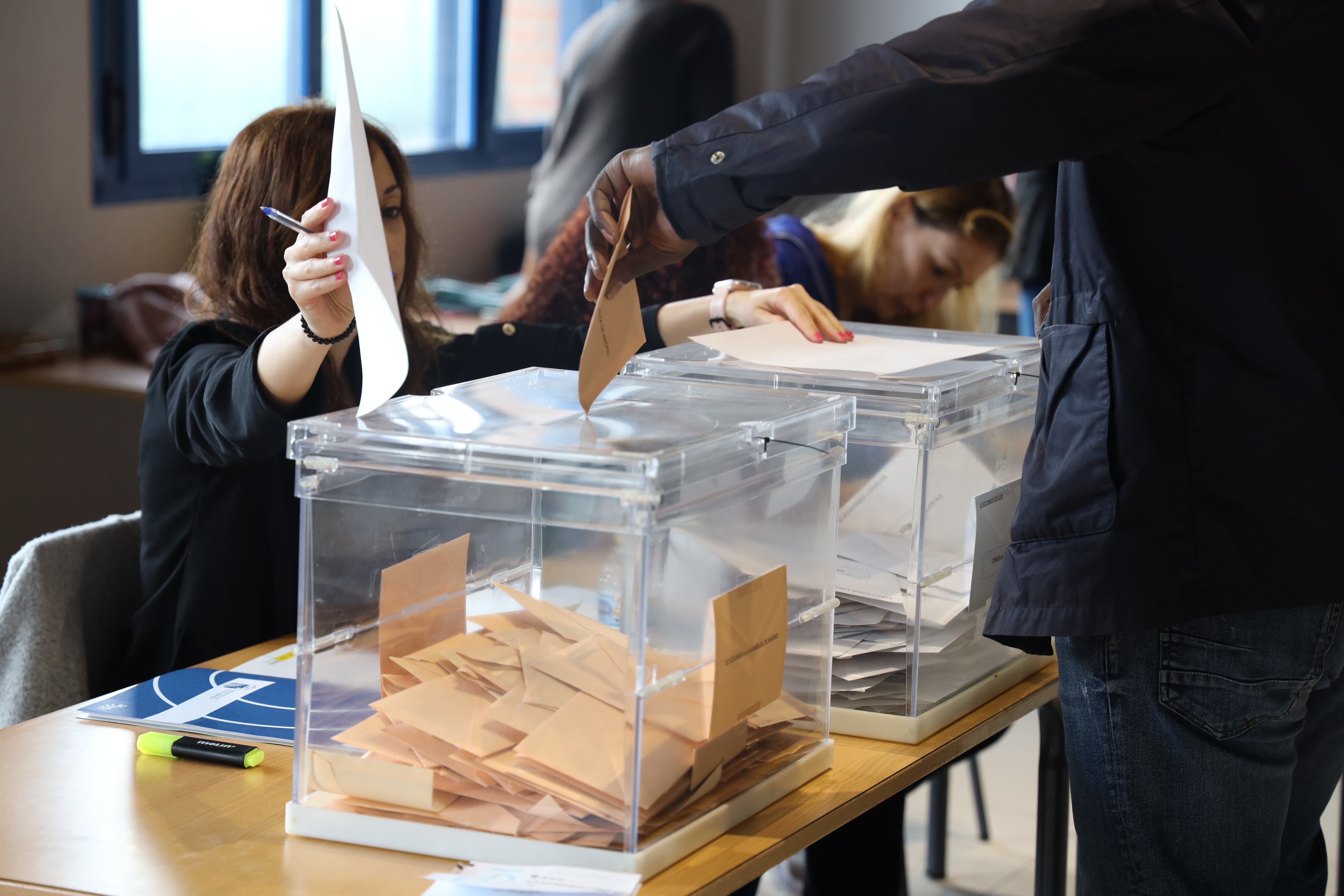 Fuenlabrada reubicará las mesas electorales en aulas con ventilación natural