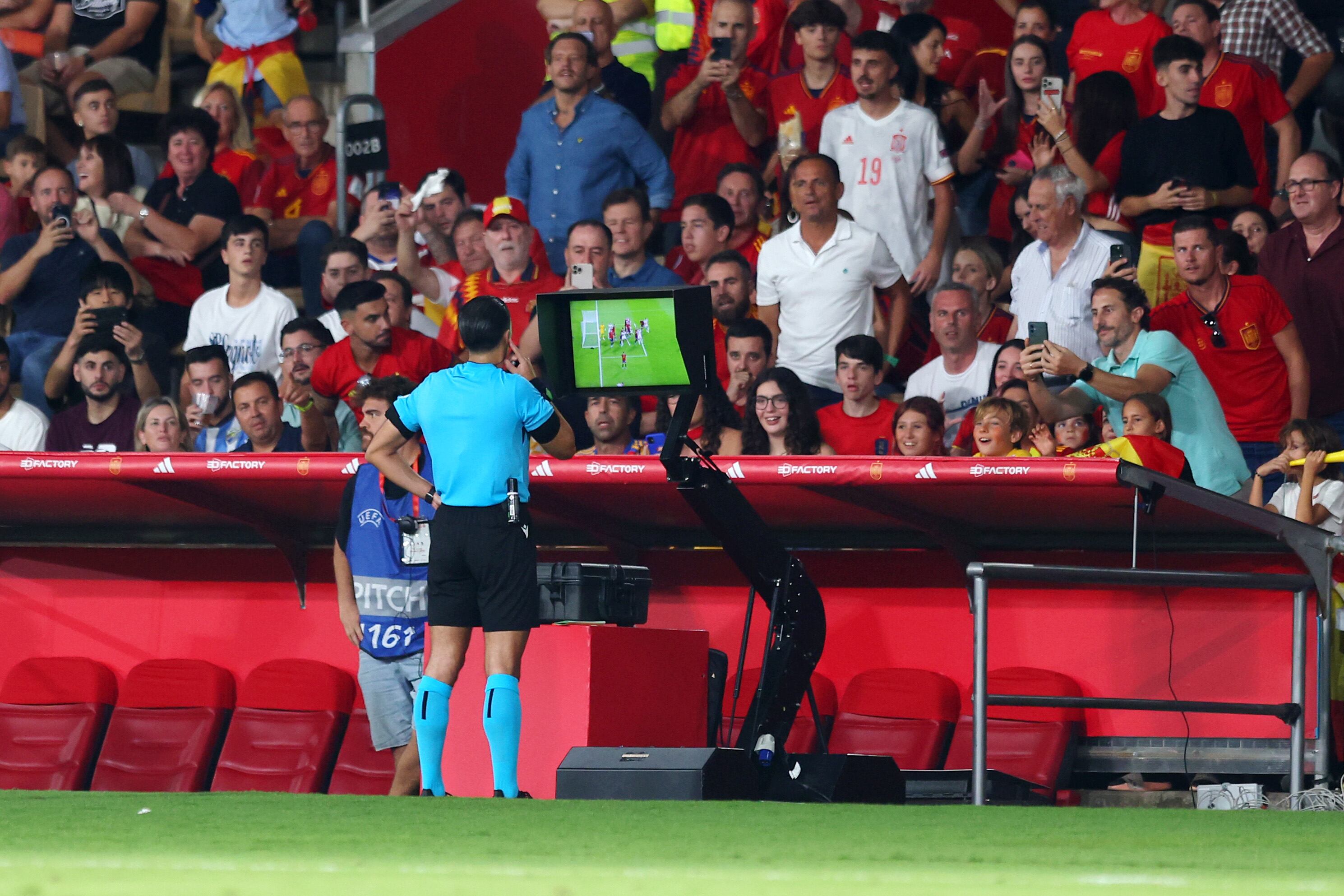 Partido entre España y Escocia