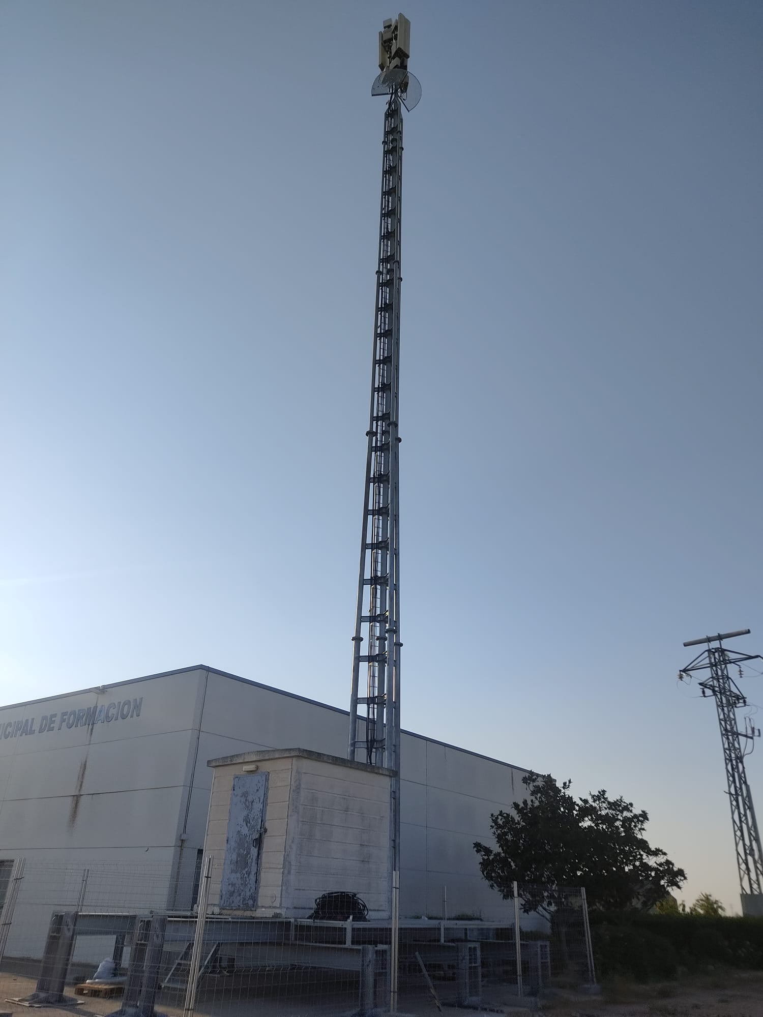 Antena telefónica en Buñuel (Navarra)