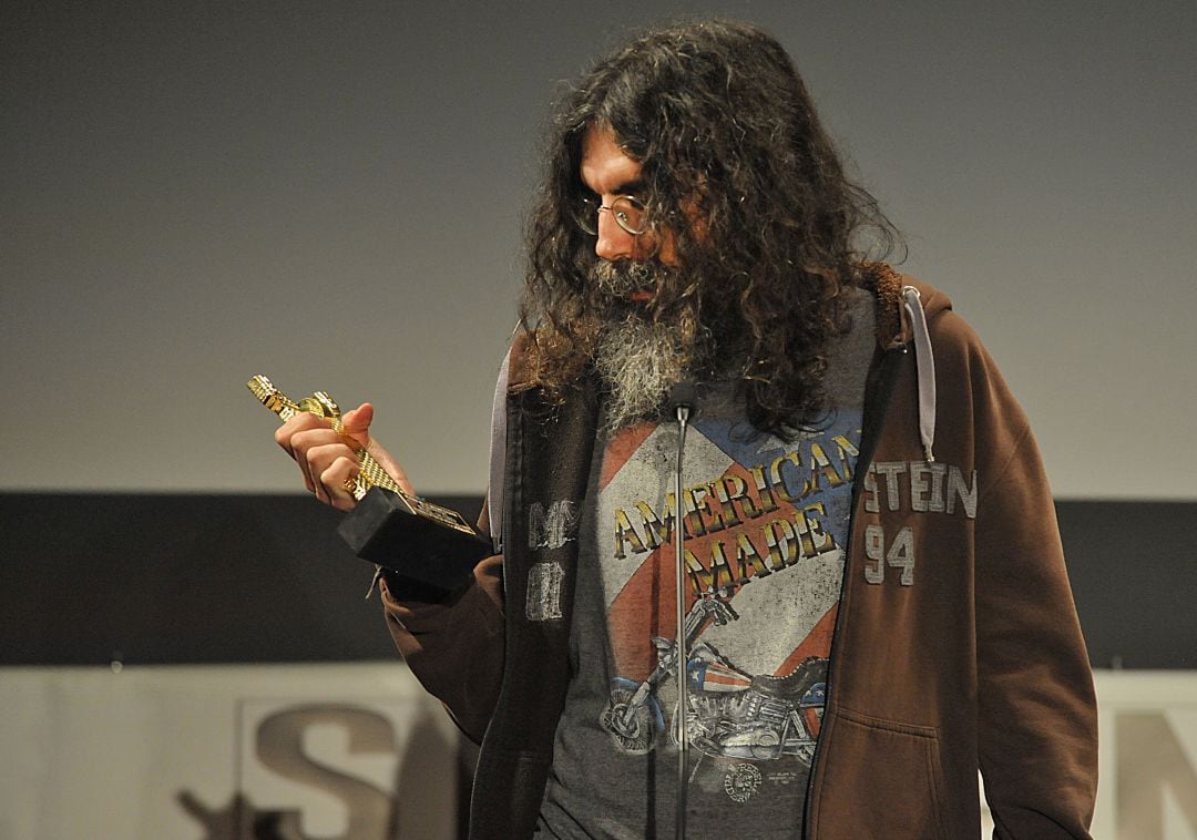 Fernando Bonelli recogiendo el Roel de Oro de la Semana de Cine de Medina del Campo