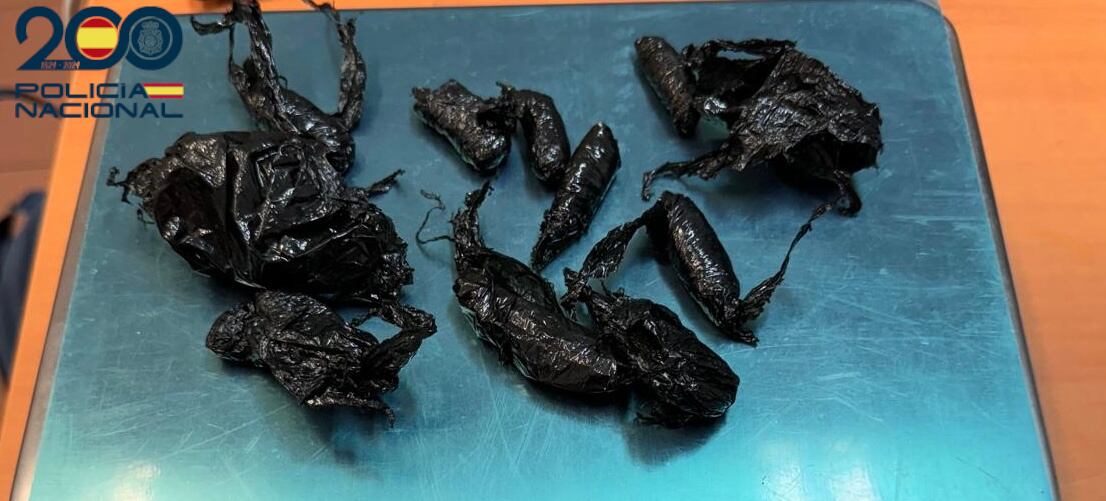 Bosses plenes de haixix que la Policía Nacional va intervenir a Maó