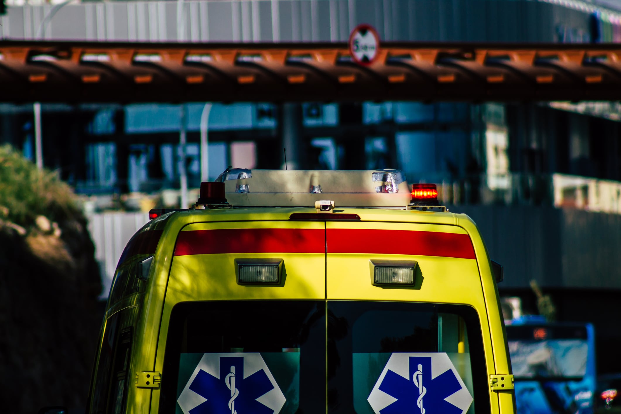 Ambulancia en la calle