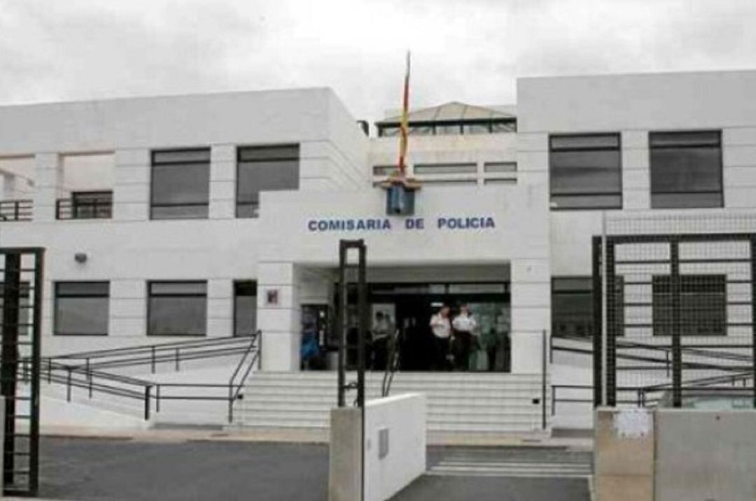 Edificio de la Comisaría de Policía Nacional en Arrecife.