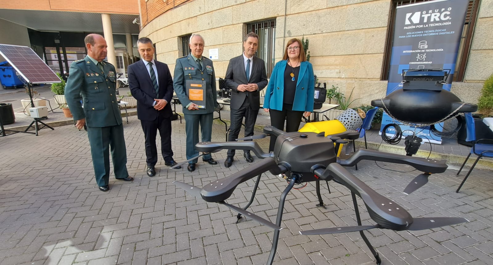 Instante durante la presentación de la cesión de drones del CDTI a la Guardia Civil de Albacete en la Subdelegación del Gobierno