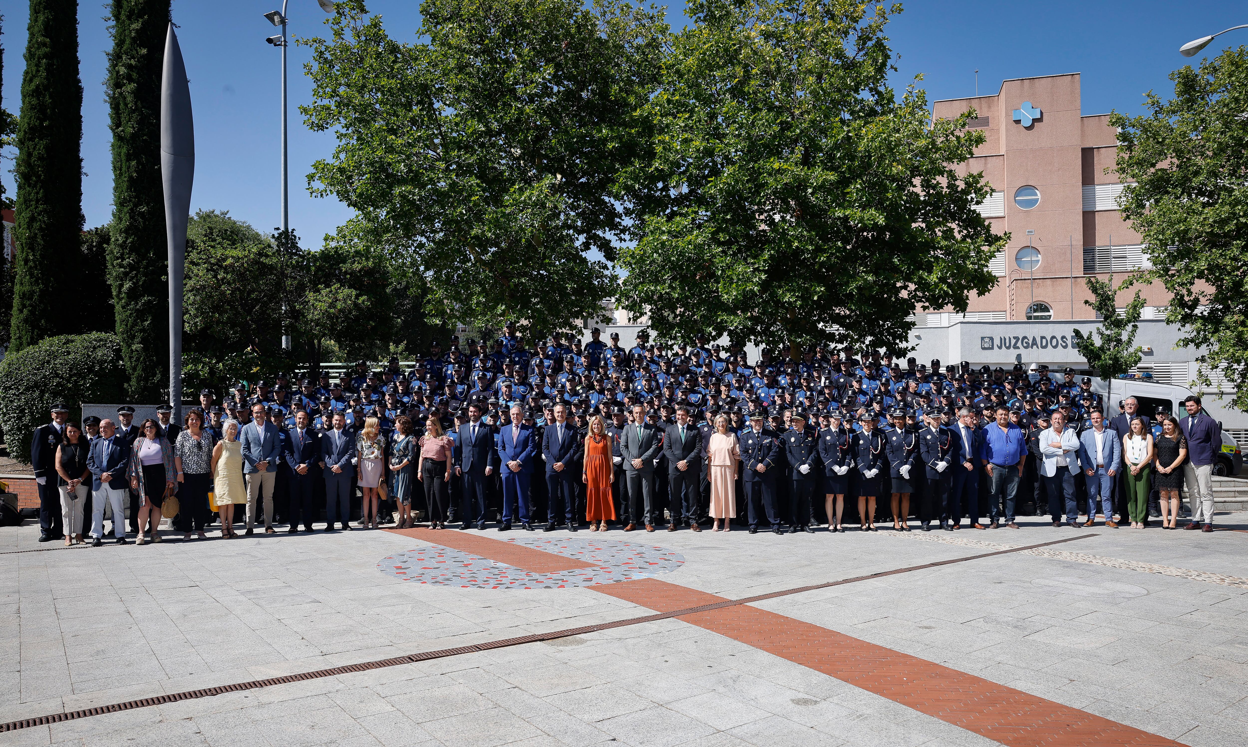 El Auditorio de Alcobendas acoge la promoción de 200 nuevos oficiales de Policía Local. COMUNIDAD DE MADRID Foto: D.Sinova