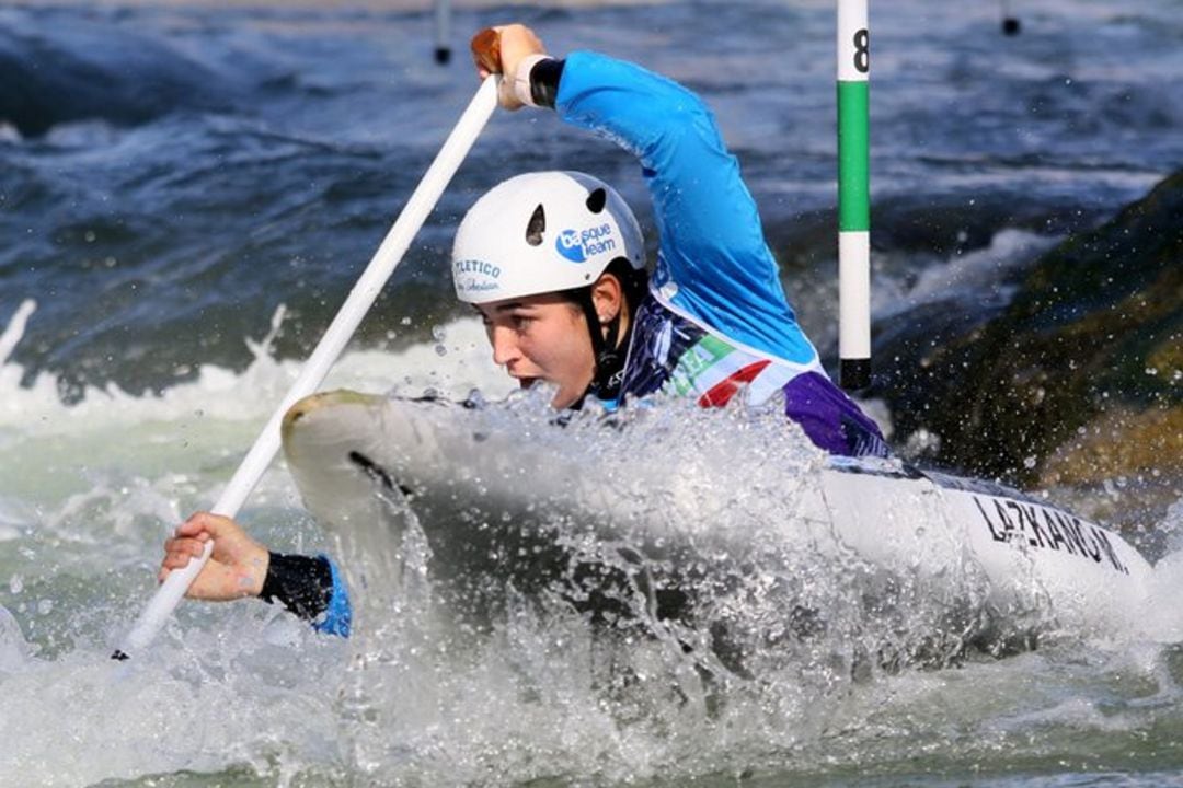 Miren Lazkano en plena baja en la final del europeo