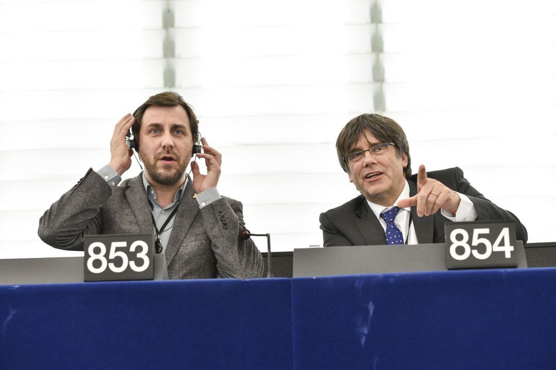 Los eurodiputados Carles Puogdemont y Toni Comín.