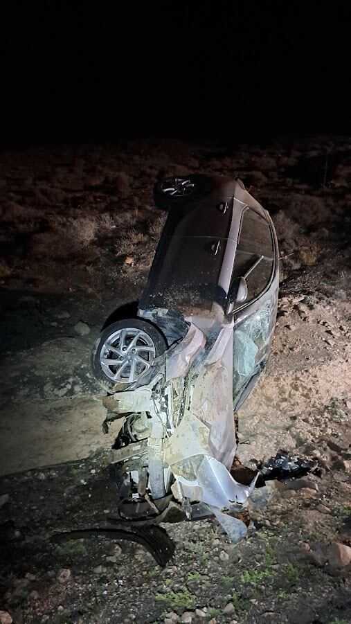 Vehículo volcado en la LZ-35.