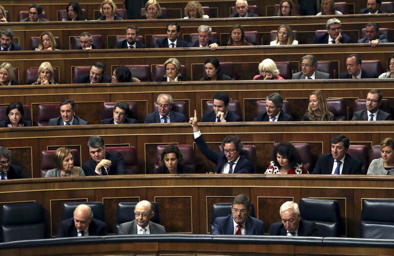 El Congreso aprueba que unas hipotéticas terceras elecciones no se celebren en Navidad. 