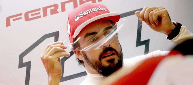 Spanish Formula One driver Fernando Alonso of Scuderia Ferrari during the first practice session at the Circuit of the Americas, in Austin, Texas, USA, 31 October 2014. The United States Formula 1 Grand Prix takes place on 02 November 2014. 