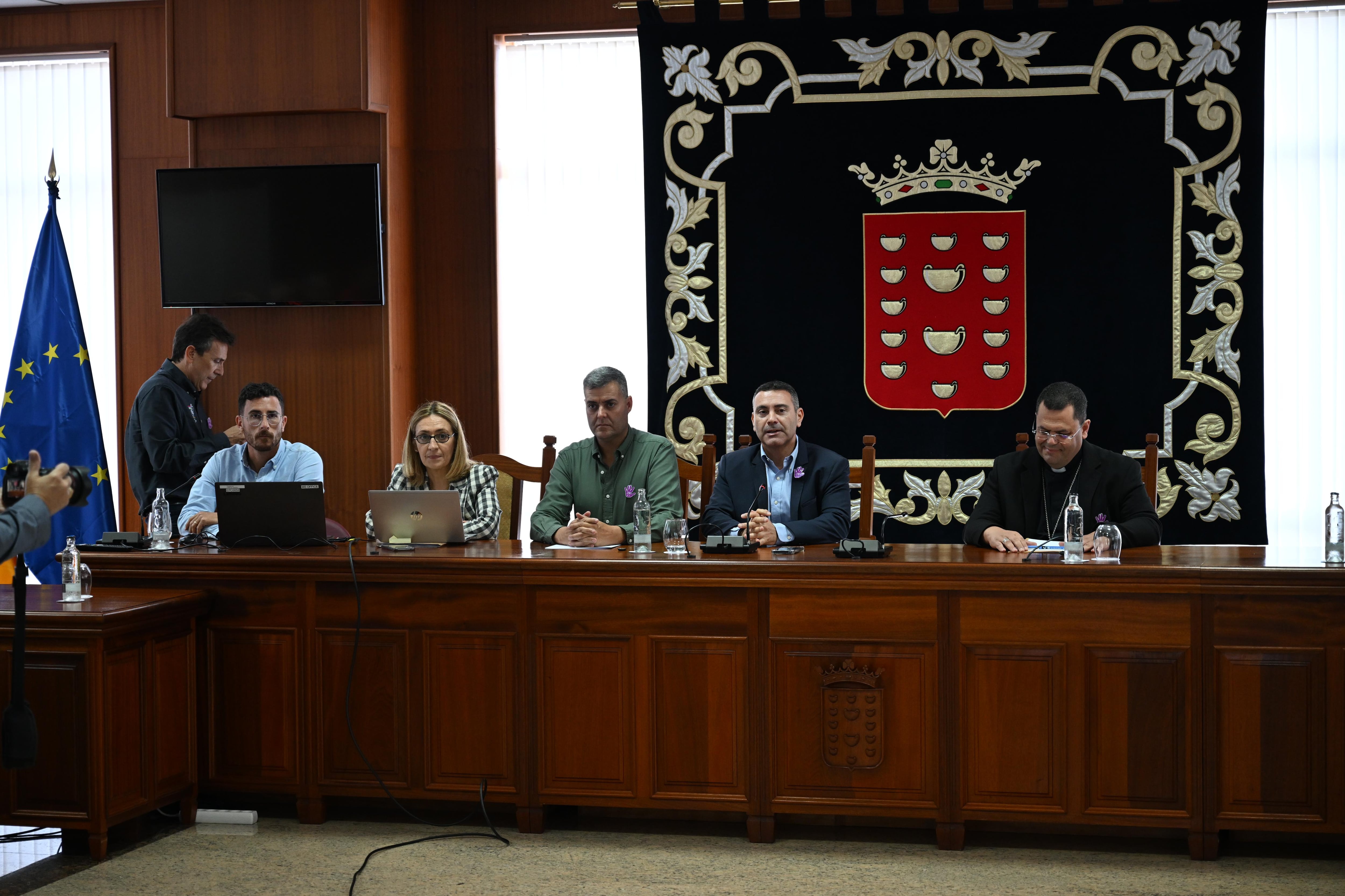 Junta de seguridad para la Bajada de la Virgen de Los Dolores.