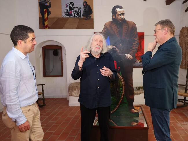 Antoni Miró junto a Antonio Francés y Ximo Puig