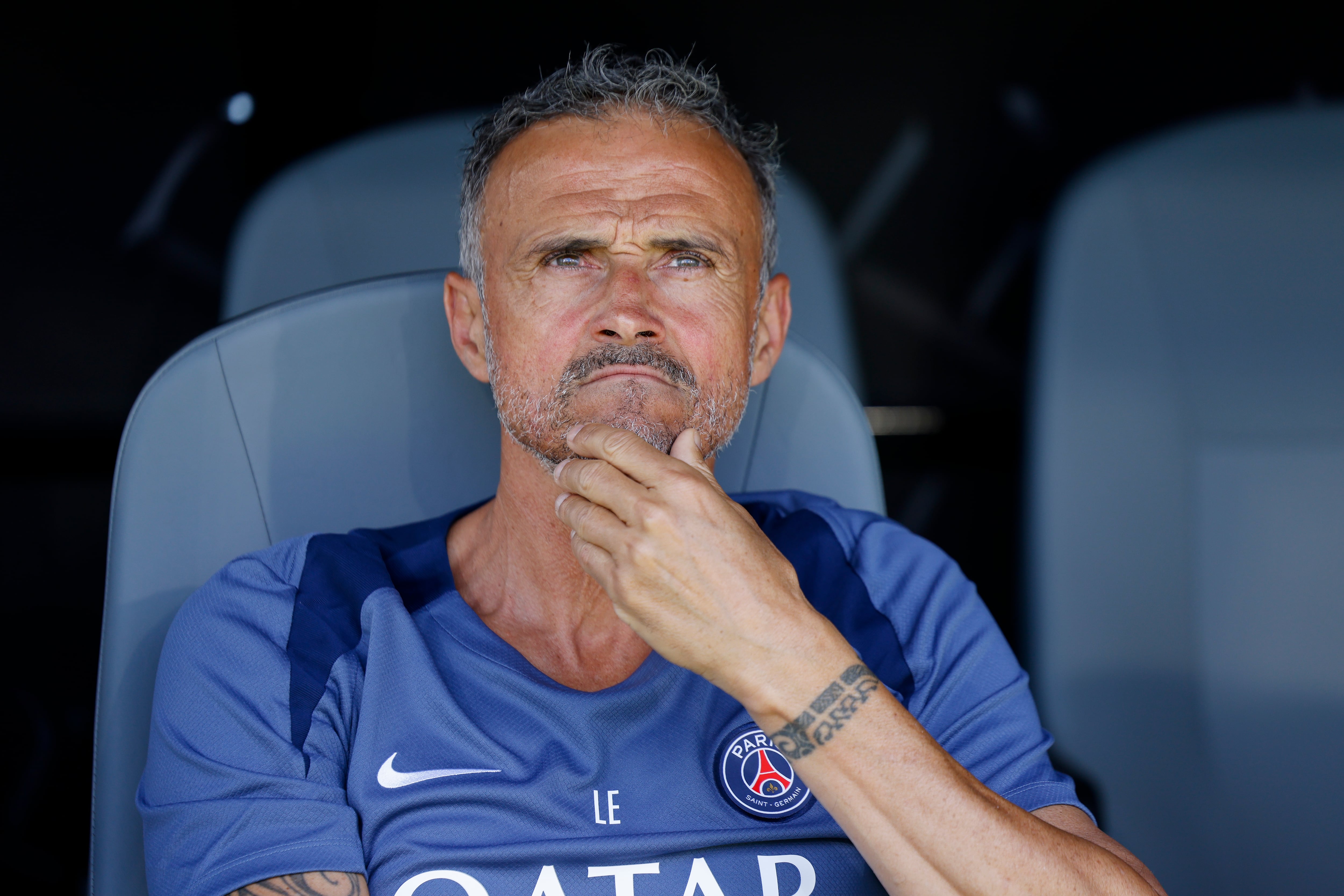 Luis Enrique, en el banquillo del PSG durante el partido contra el Atlético de Madrid