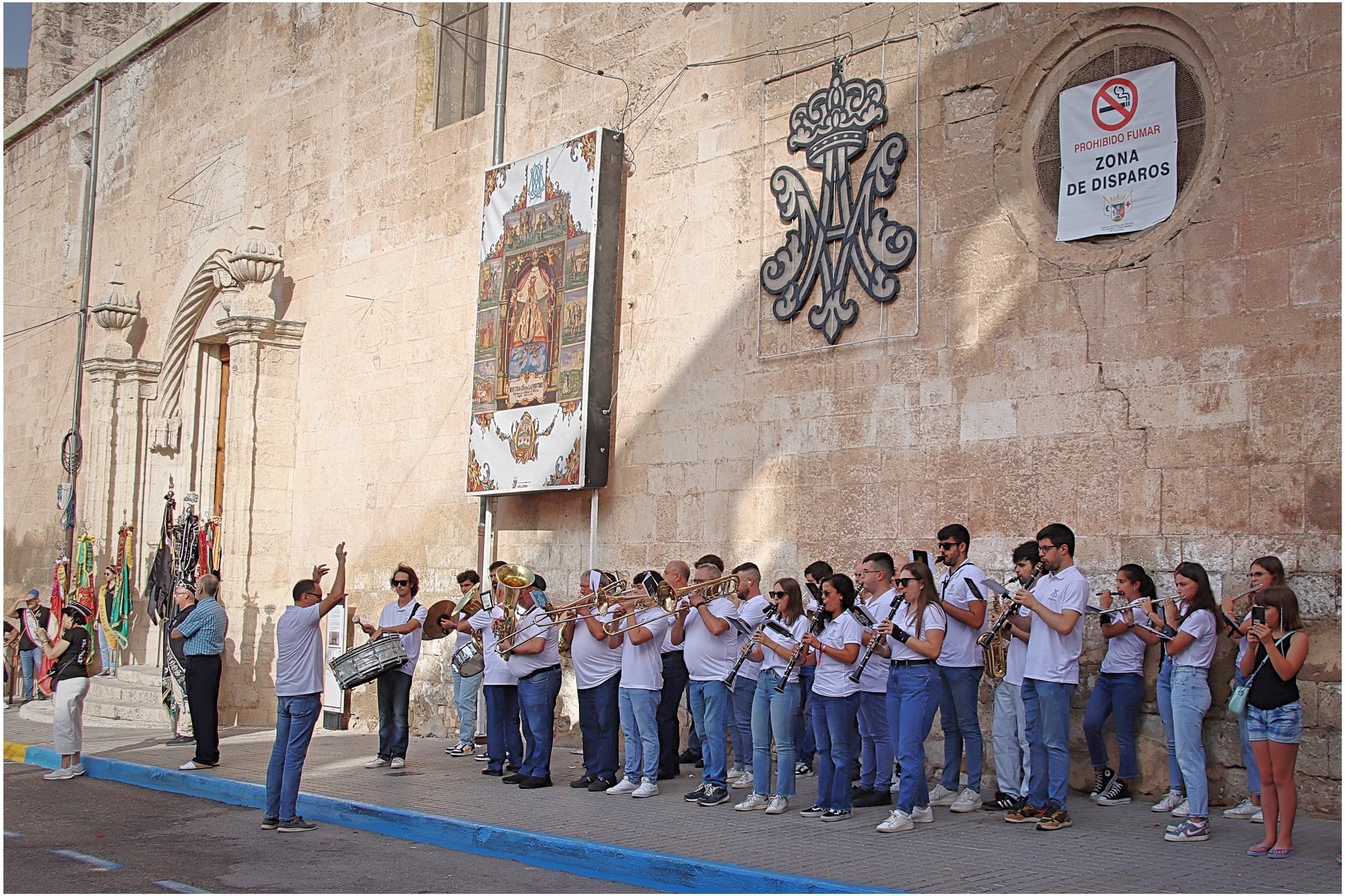 La Banda Municipal, al inicio del acto