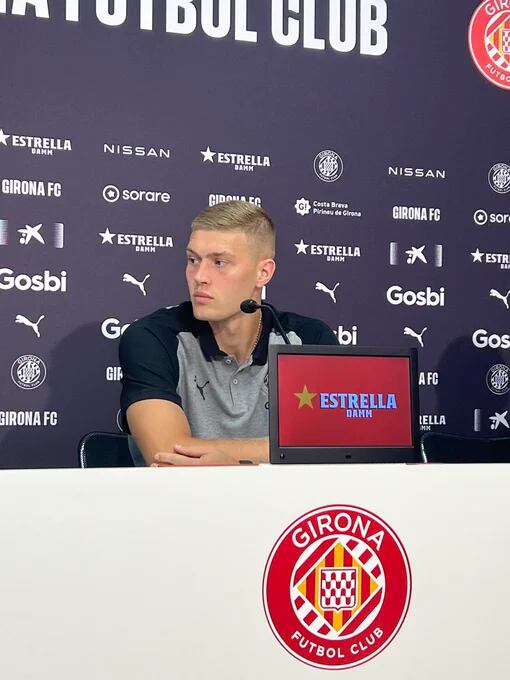 Artem Dovbyk a la sala de premsa de Montilivi