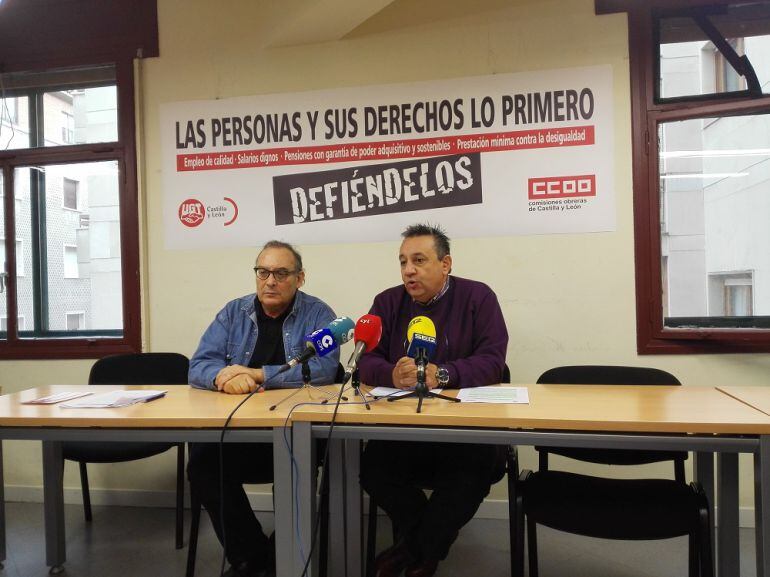 El secretario provincial de CCOO y el responsable de organización de UGT han hablado del periodo de movilizaciones que inician con el fin de recuperar los derechos de los trabajadores.