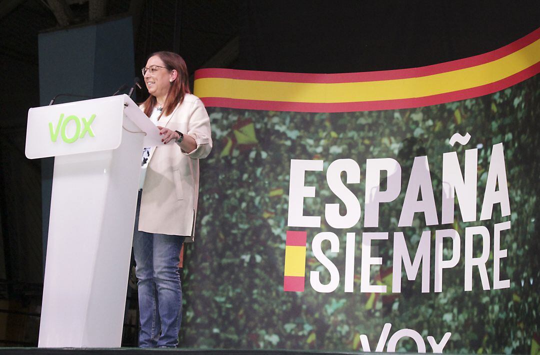 La presidenta de Vox en Castellón, Llanos Masó, en un acto de partido en el recinto de ferias y mercados