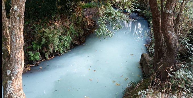 Vertido en el río Lagares detectado el 22 de septiembre de 2024