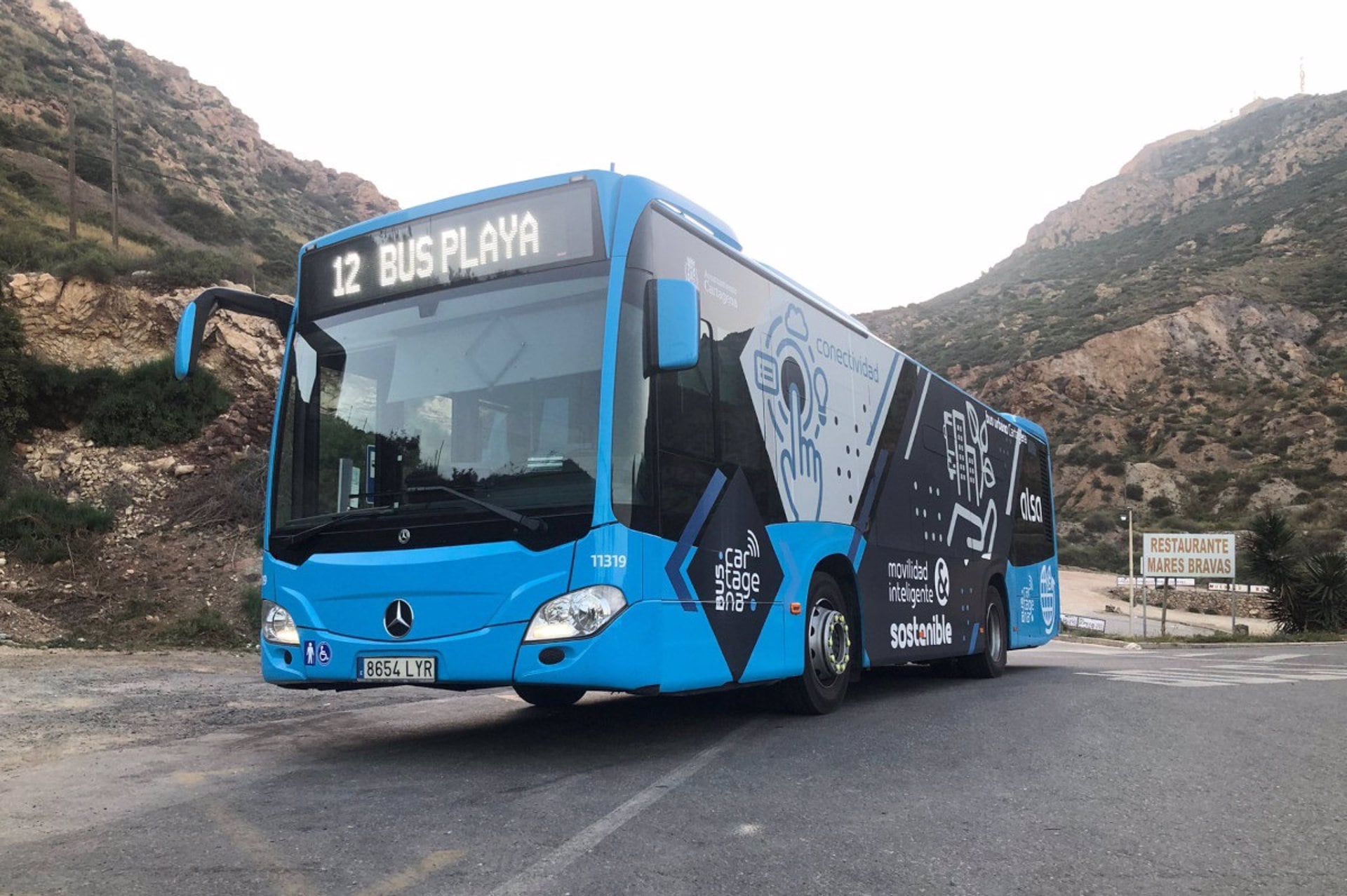 El 'Bus Playa' vuelve a conectar Cartagena con Cala Cortina y El Portús este verano