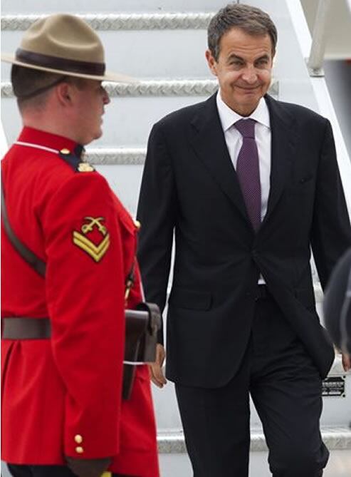 El presidente del Gobierno, José Luis Rodríguez Zapatero, a su llegada a la cumbre del G-20 en Canadá