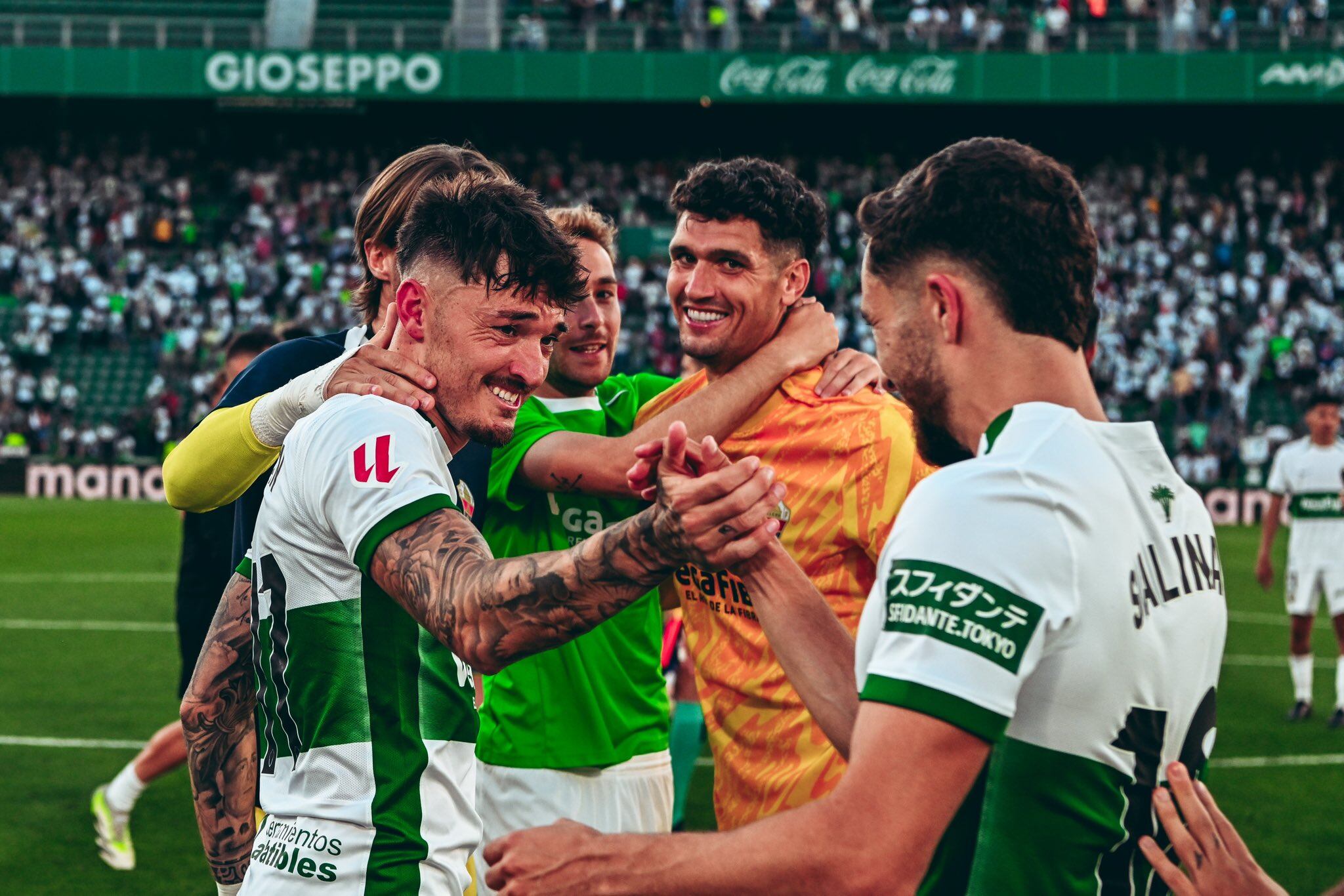 Los jugadores del Elche CF celebran la victoria la pasada jornada ante el Málaga