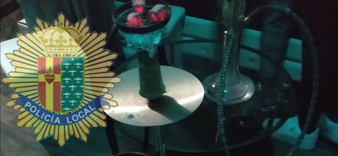Los agentes comprobaron como en el local había cachimbas para fumar, algo prohibido para menores.