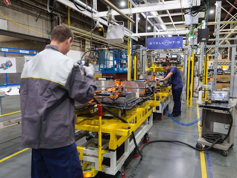 Línea de producción de la planta de Figueruelas/Foto:Stellantis